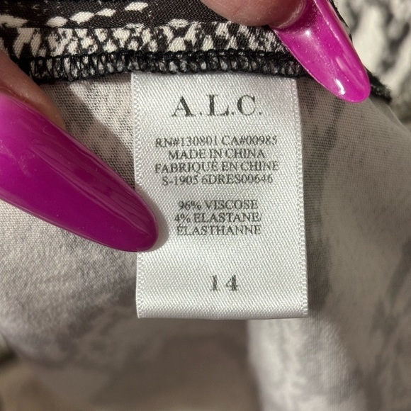 A. L.C.
Beale Snakeskin Print Cutout Midi Dress size 14 - Picture 11 of 12